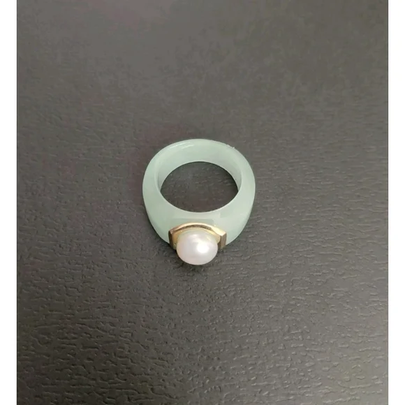 Natural Green Jade Pearl 14k Solid Yellow Gold Accent Ring Size 6 Brand New - Picture 2 of 8